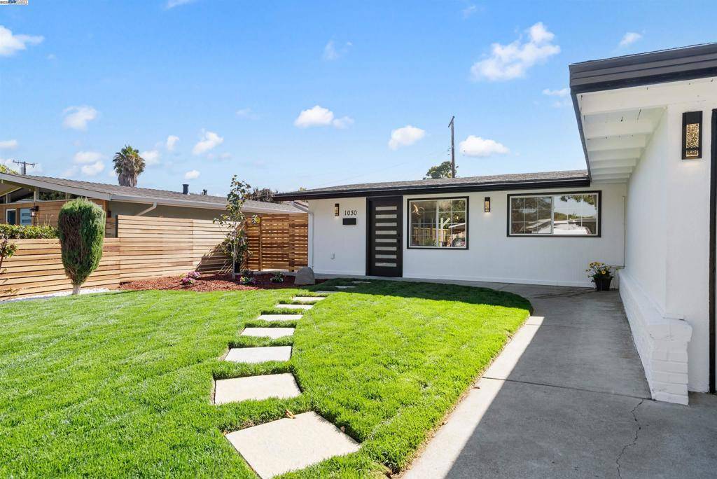 1030 Blazingwood Dr, Sunnyvale, CA 94089