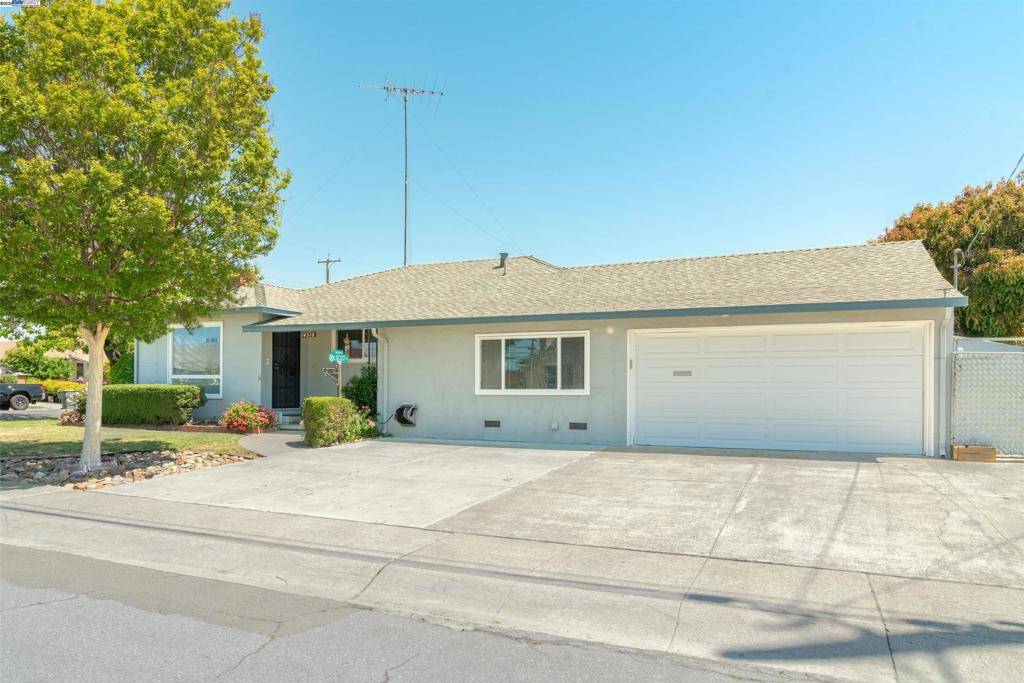 San Leandro, CA 94579,14510 Locust St