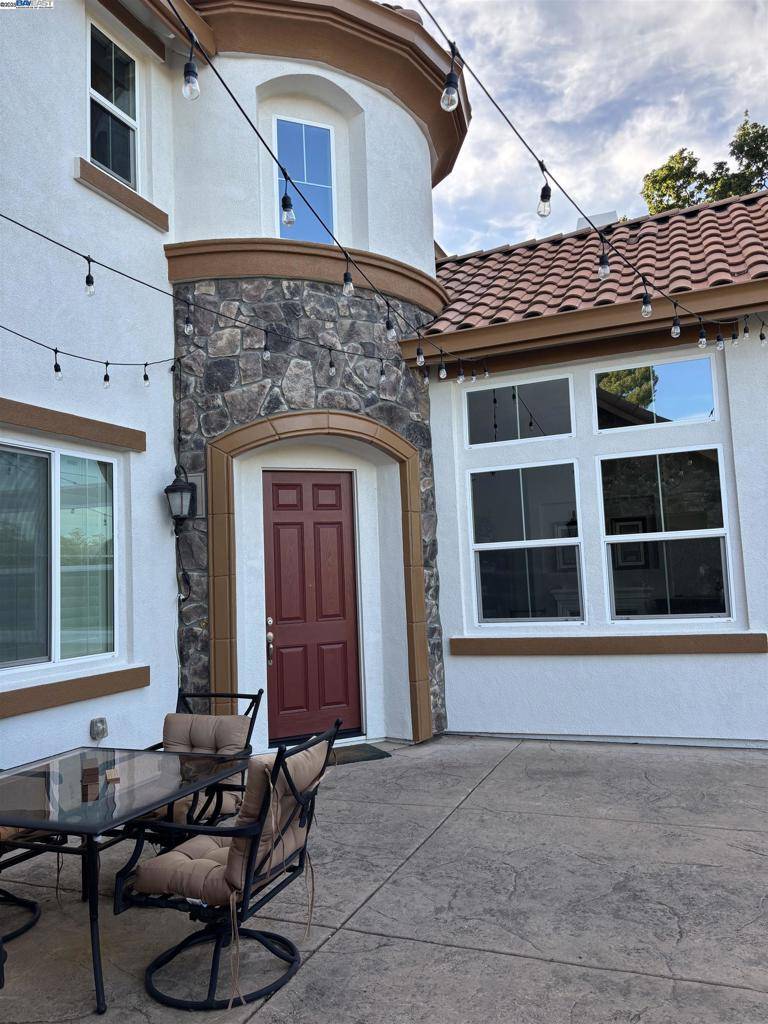 Lafayette, CA 94549,21 Withers Court