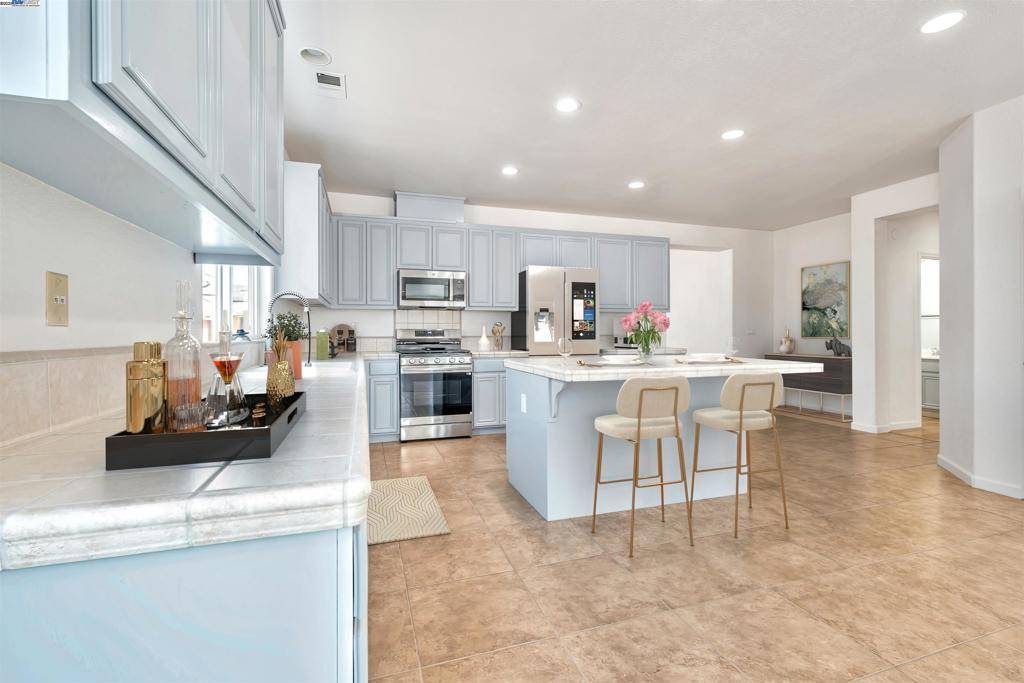 Newman, CA 95360,759 Hagerman Peak Dr
