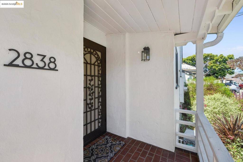 Alameda, CA 94501,2838 Fillmore ST