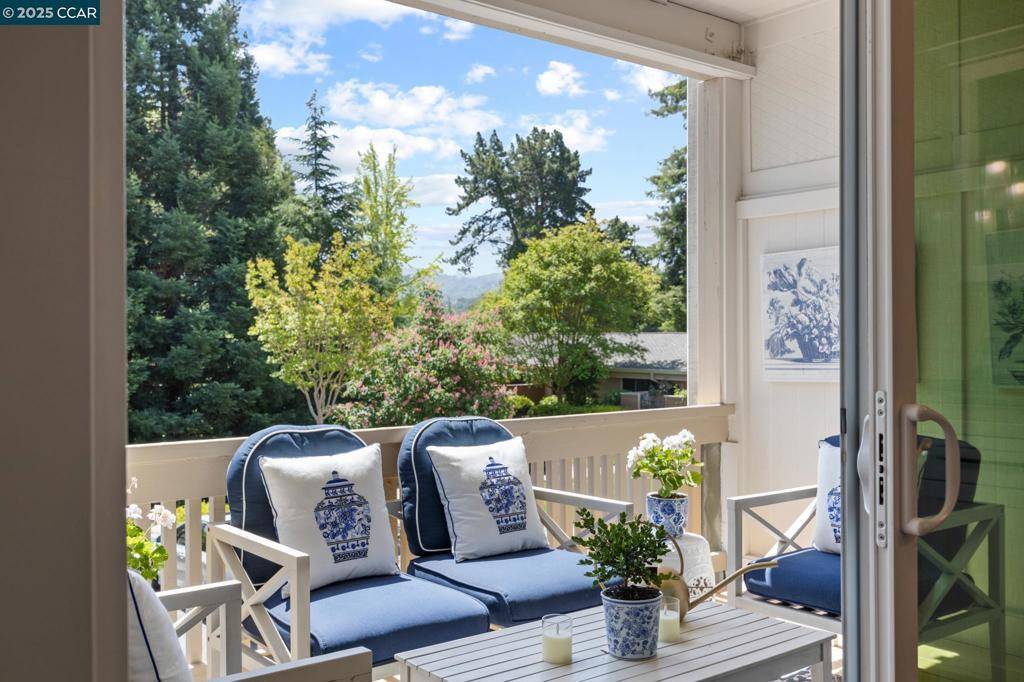 2925 Golden Rain Rd #12, Walnut Creek, CA 94595