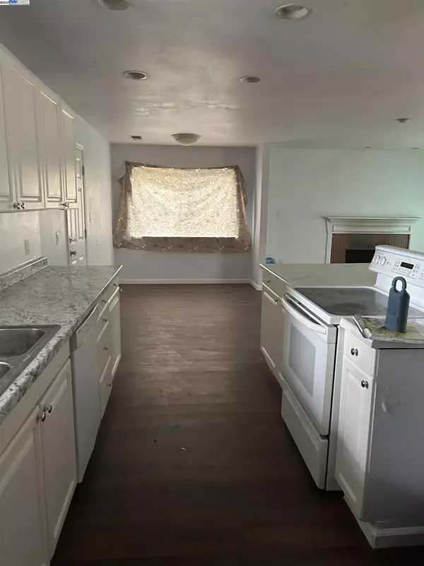 Sacramento, CA 95832-1213,2183 Meadowview Rd