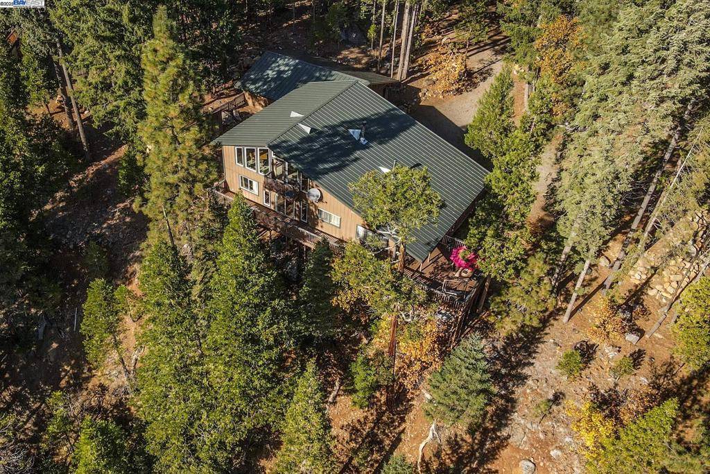 851 Mountain Aire Lane, Trinity Center, CA 96091