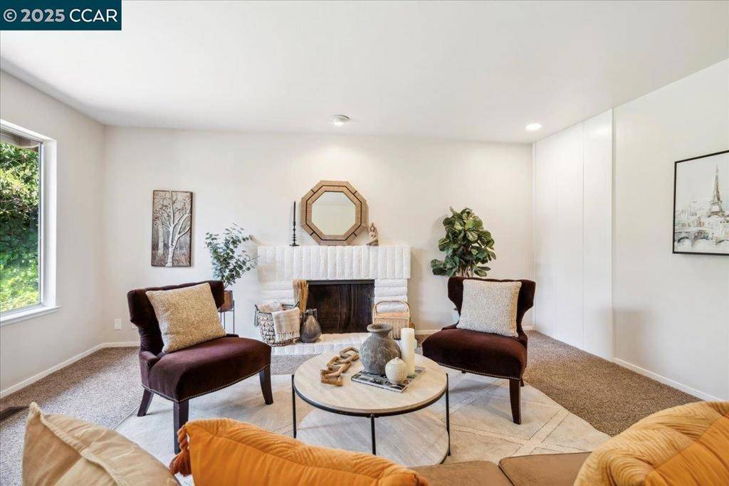 1144 Parkridge Dr, Richmond, CA 94803