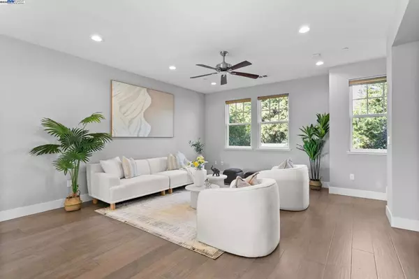 1032 Barberry Ter, Sunnyvale, CA 94086