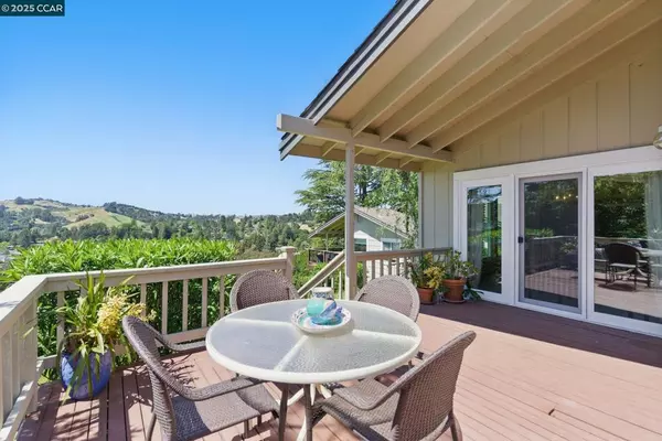 117 Alta Mesa Ct, Moraga, CA 94556