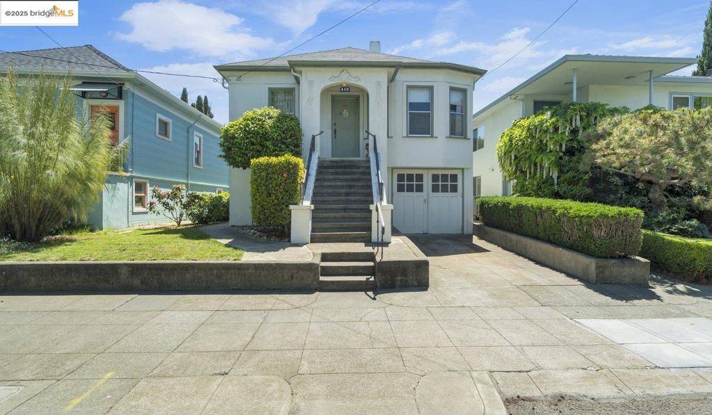 Oakland, CA 94618,413 Cavour St
