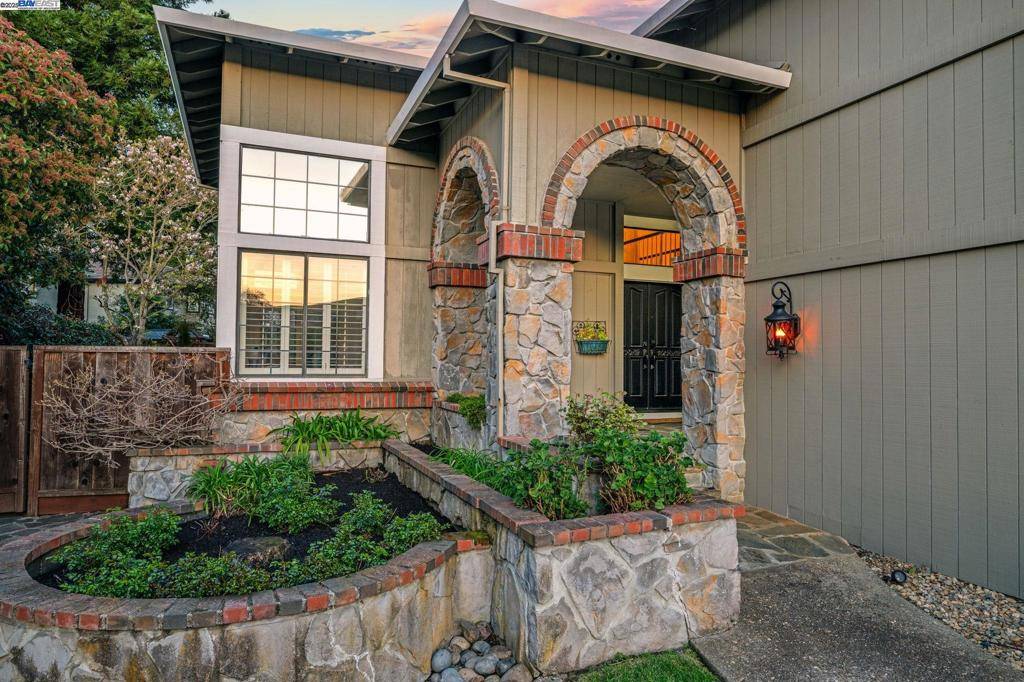 Danville, CA 94506,105 Creighton Way