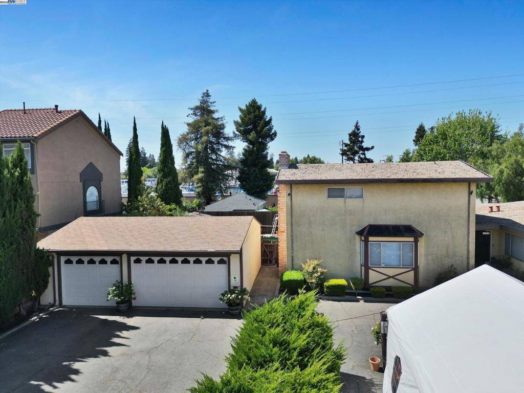 Hayward, CA 94544,664 Berry Ave
