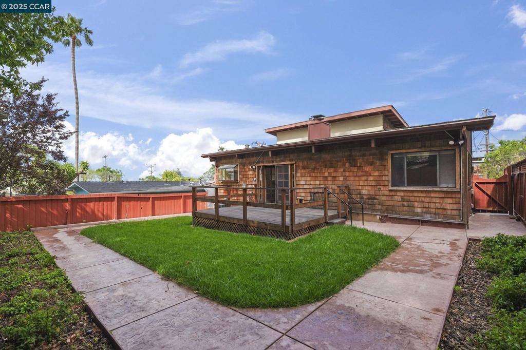 Castro Valley, CA 94546,5243 Rahlves