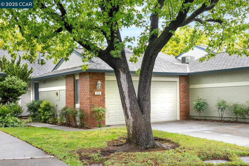 674 St Ives Ct, Walnut Creek, CA 94598