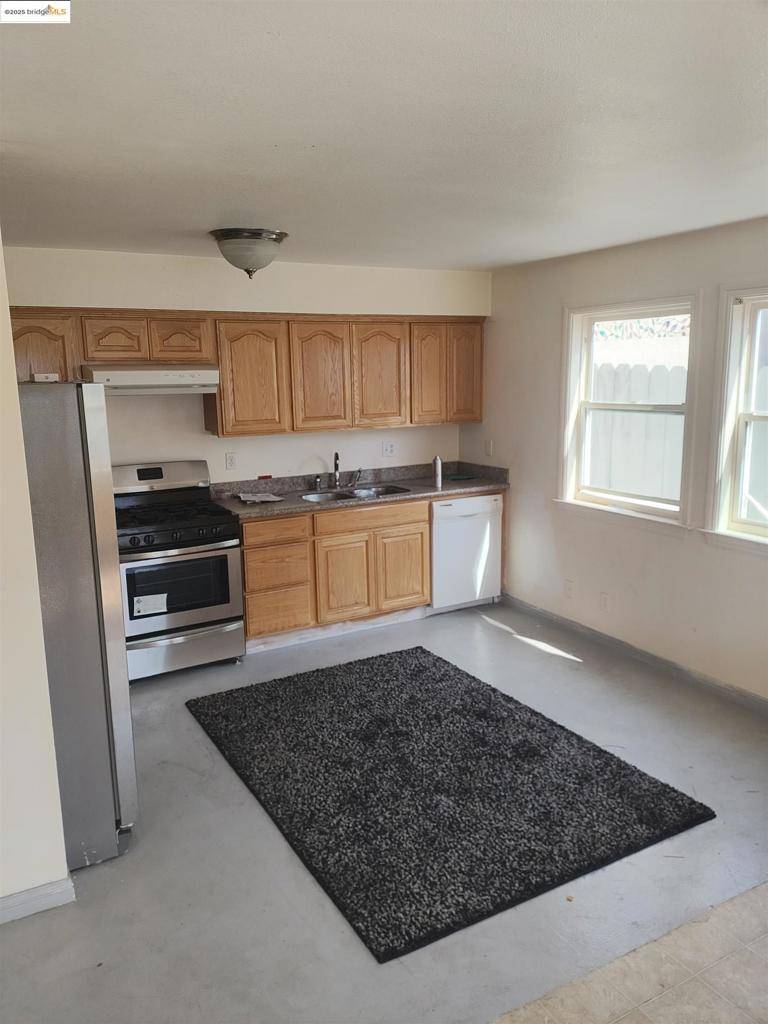 Oakland, CA 94601,3532 San Leandro St