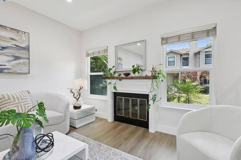 Sunnyvale, CA 94086,963 La Mesa Ter #H