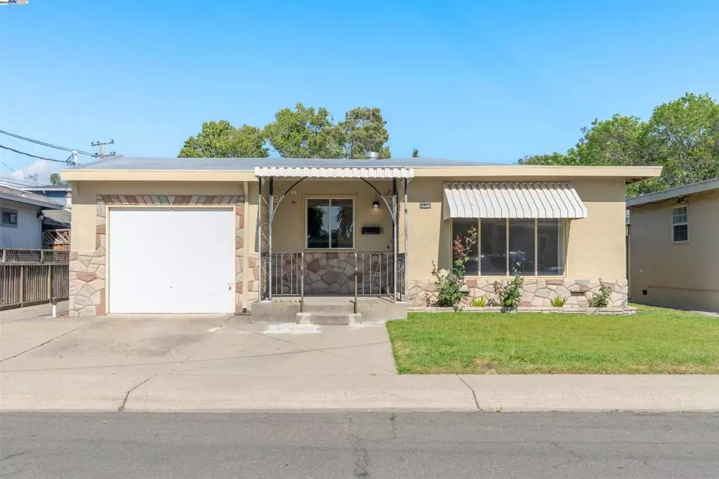San Leandro, CA 94579,15204 Norton St