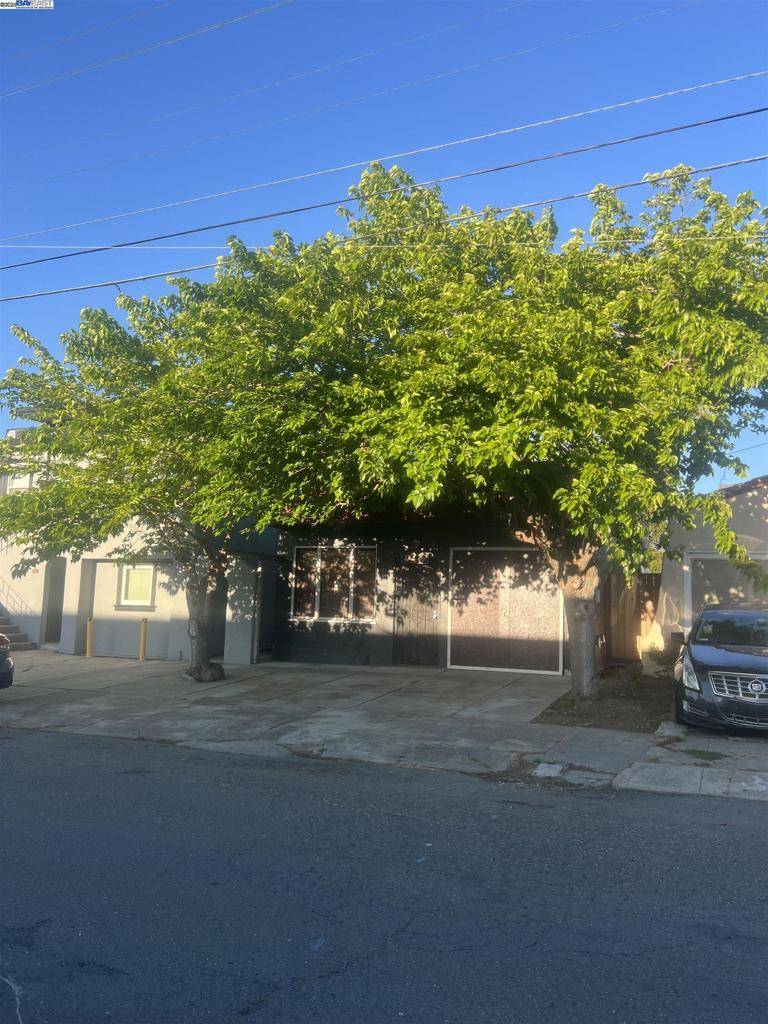 Vallejo, CA 94590,128 TUOLUMNE ST