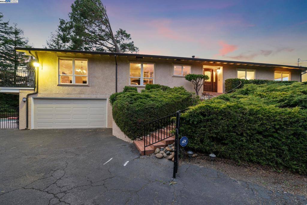 Walnut Creek, CA 94595,375 Montecillo Dr