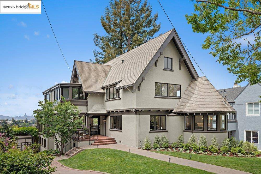Piedmont, CA 94611,213 Hillside Ave