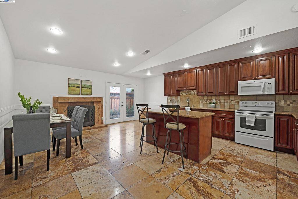 Oakley, CA 94561,5028 Teakwood Dr