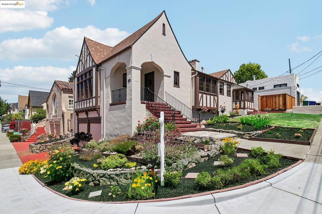 Oakland, CA 94602,2900 Sheffield Ave