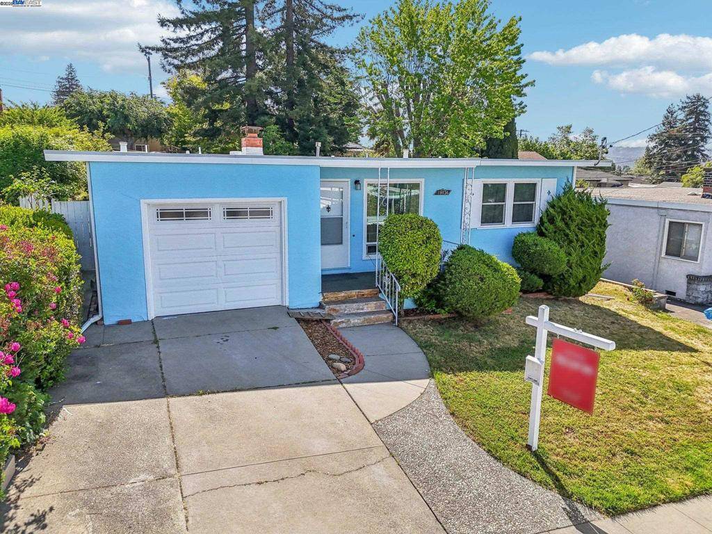 Castro Valley, CA 94546,19136 Mayberry Dr