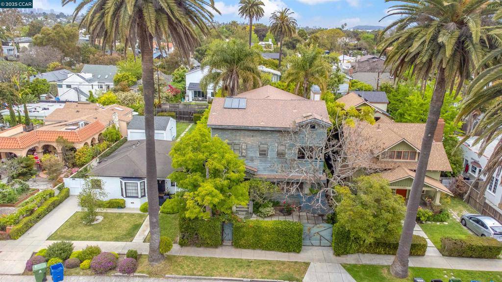 2228 Walnut Ave, CA 90291