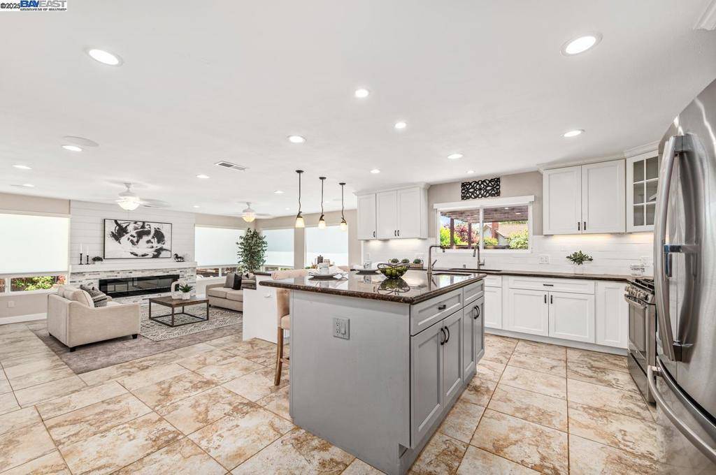 Concord, CA 94521,4374 Fairwood Ct
