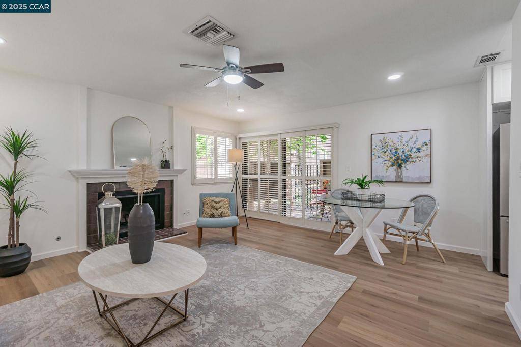 Concord, CA 94521-2585,3901 Clayton Road #8