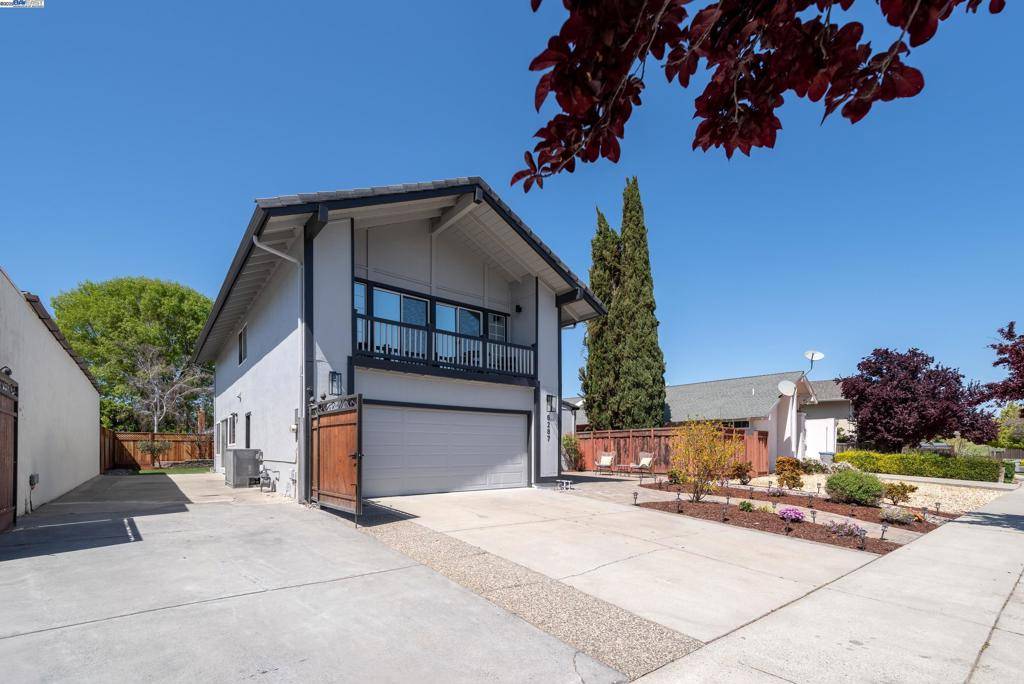 San Jose, CA 95123,6287 Mountford Dr