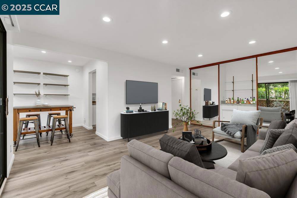 Walnut Creek, CA 94596,480 N Civic Dr #108