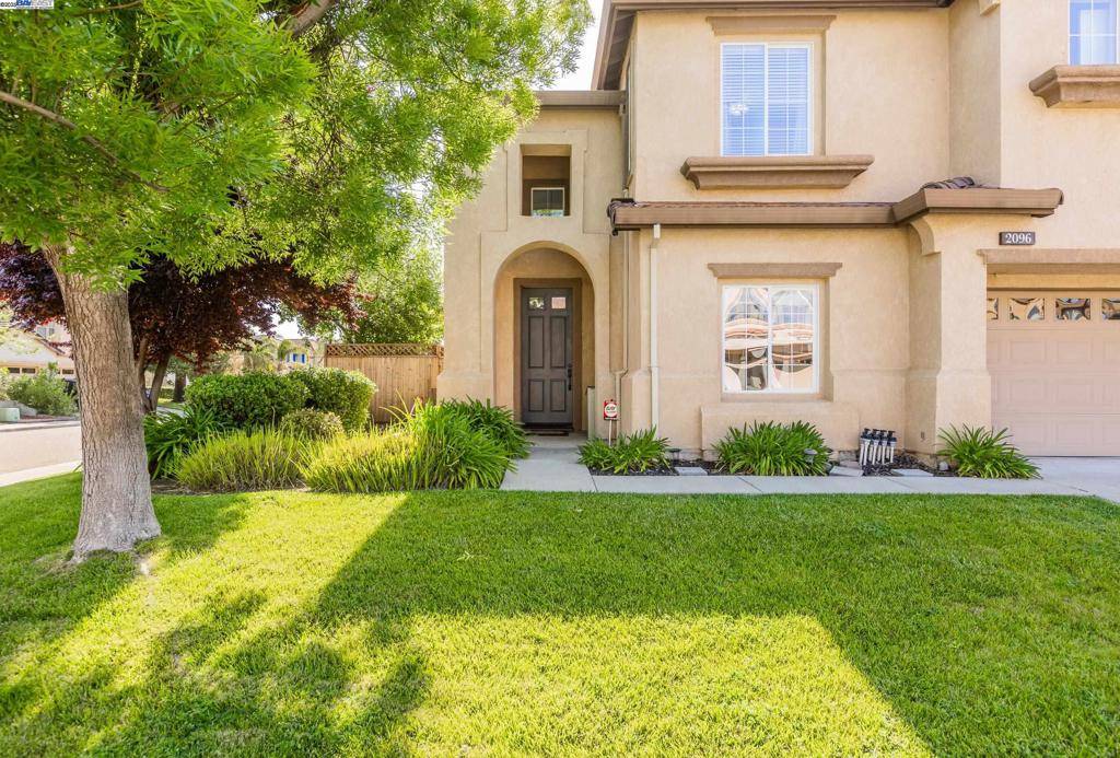 Antioch, CA 94509,2096 Goldpine Way