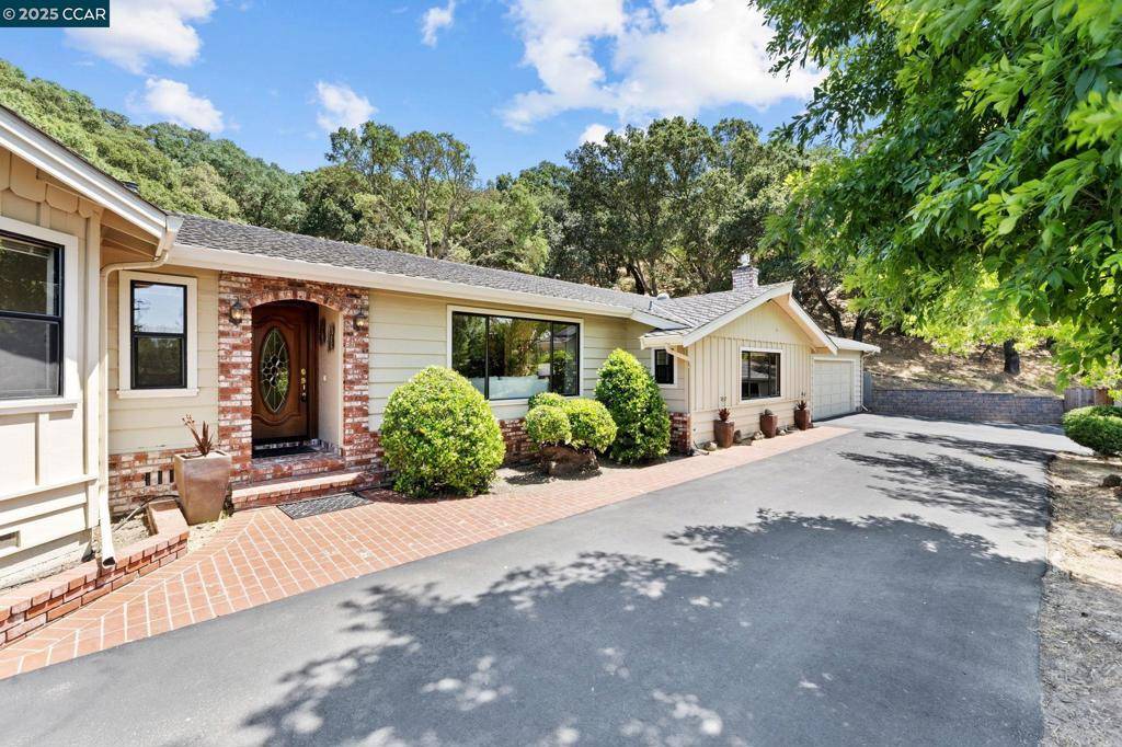 Martinez, CA 94553,3092 Lester Rd