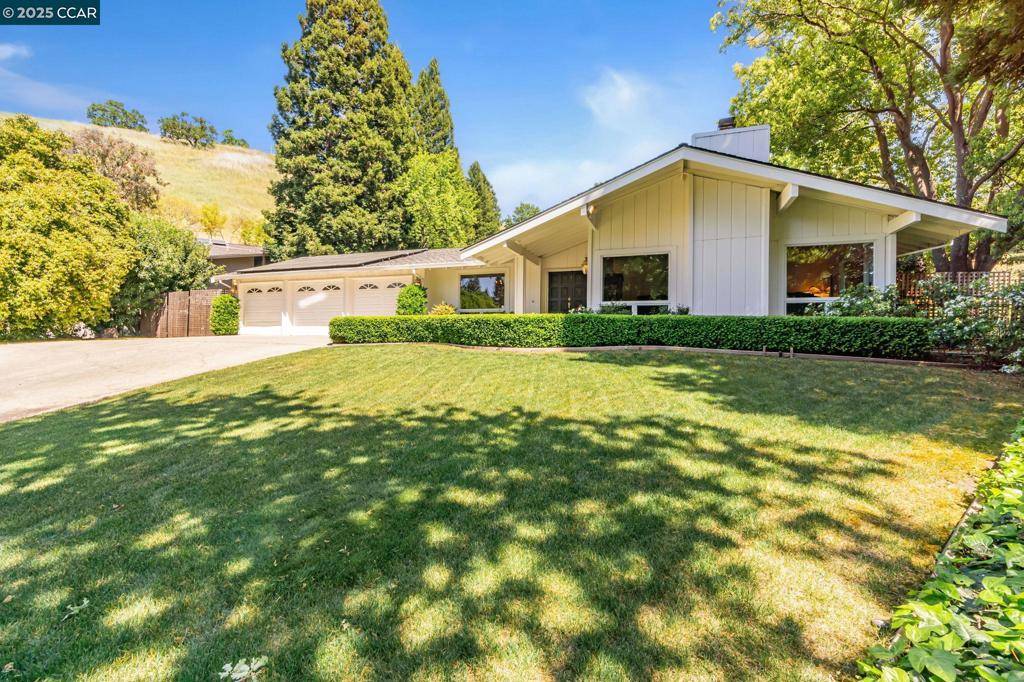 Alamo, CA 94507,120 Heritage Oaks Pl