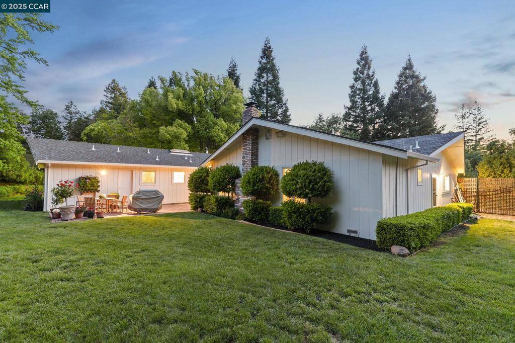 Alamo, CA 94507,120 Heritage Oaks Pl