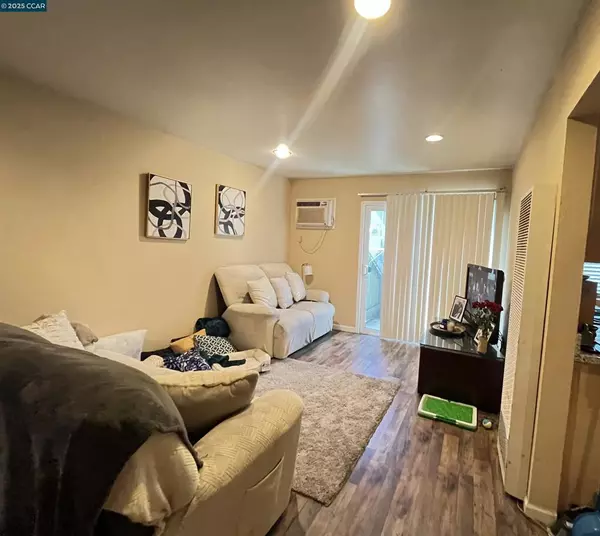 Concord, CA 94520,1133 Meadow Ln #53