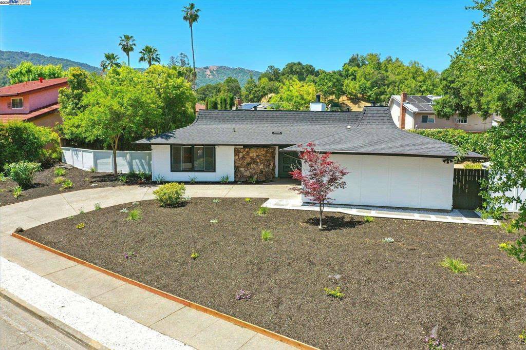 Novato, CA 94949,100 Country Club Dr