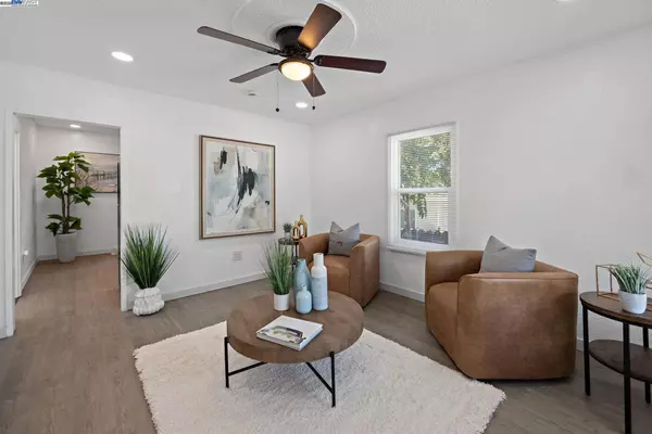 1385 Palm Ave, Martinez, CA 94553