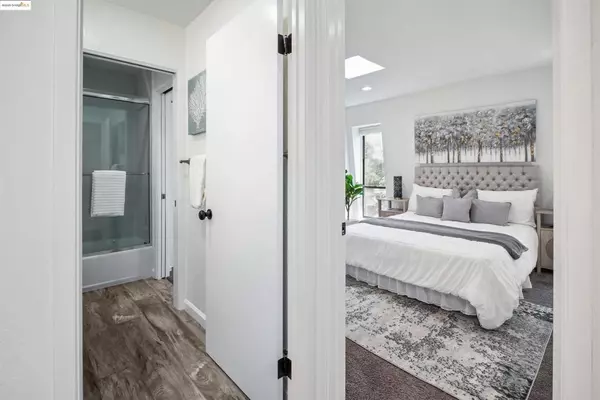 Lafayette, CA 94549,917 Hough Ave #2