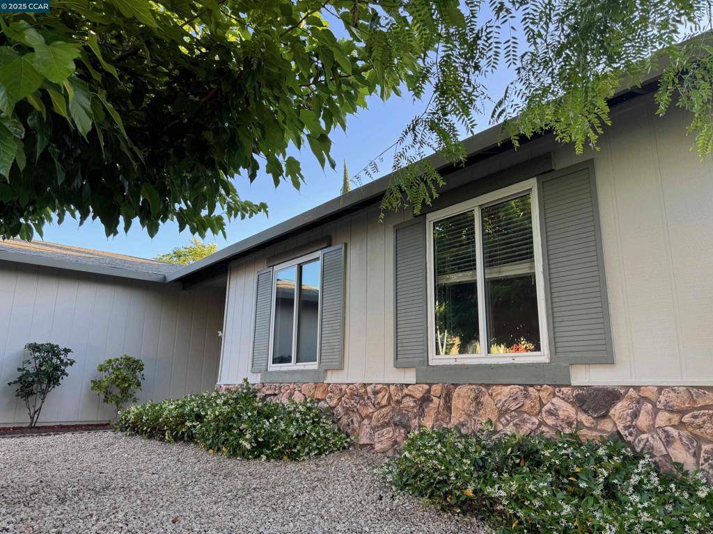 Pittsburg, CA 94565,2139 Chestnut Dr
