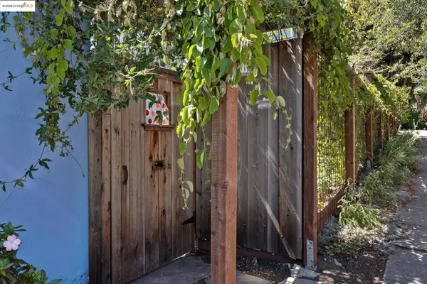 Berkeley, CA 94708,1218 Glen Ave