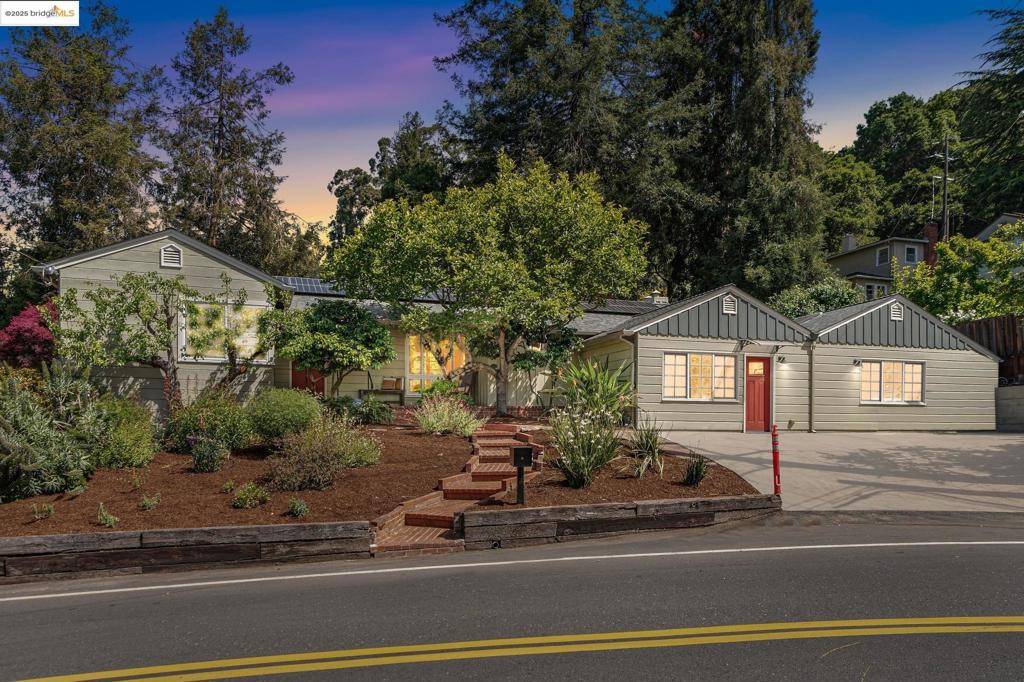 5625 Snake Rd,  Oakland,  CA 94611