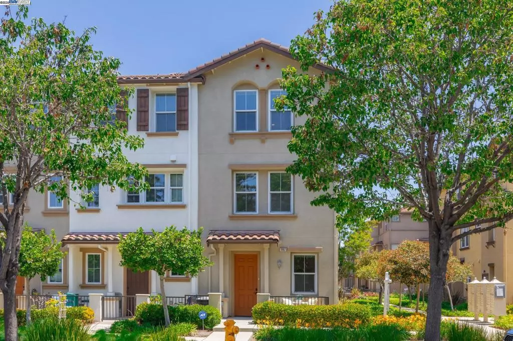Hayward, CA 94541,1062 Martin Luther King Dr
