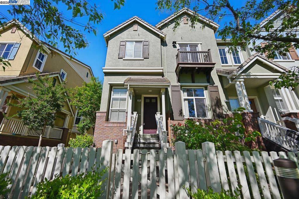 Fremont, CA 94539,48962 Woodgrove Cmn