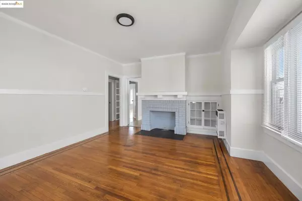 Oakland, CA 94611,273 38th St