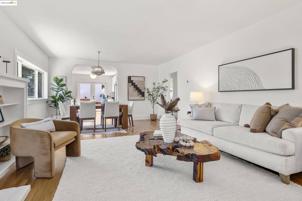 Berkeley, CA 94702,2516 Mathews St