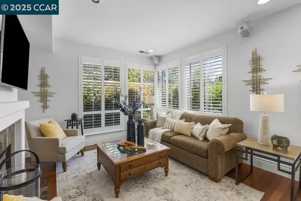 San Ramon, CA 94582,1086 Vista Pointe Cir