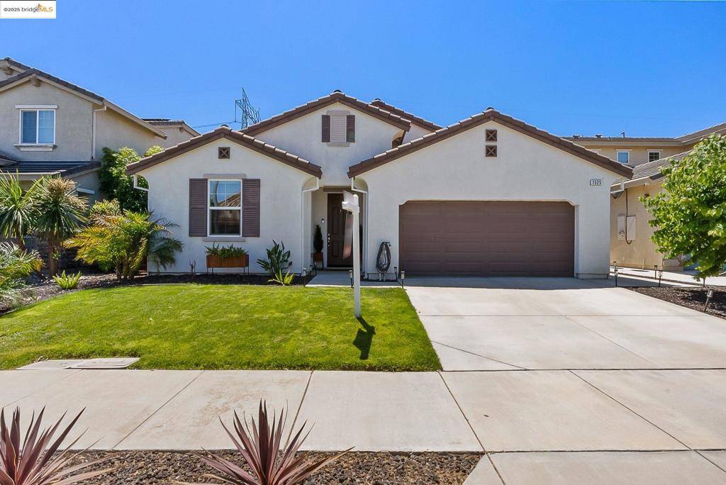 1525 Sycamore Dr, Oakley, CA 94561
