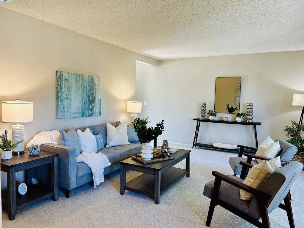 900 Cambridge Dr #26, Benicia, CA 94510