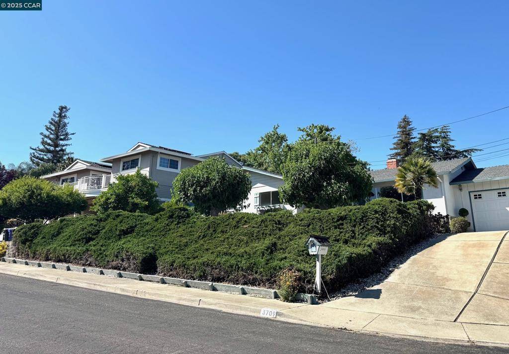 3709 Sunview Way, Concord, CA 94520