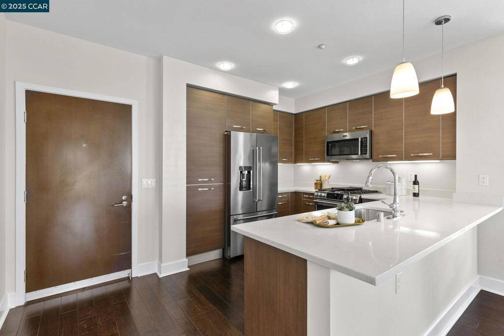 Walnut Creek, CA 94596,555 Ygnacio Valley Rd #222